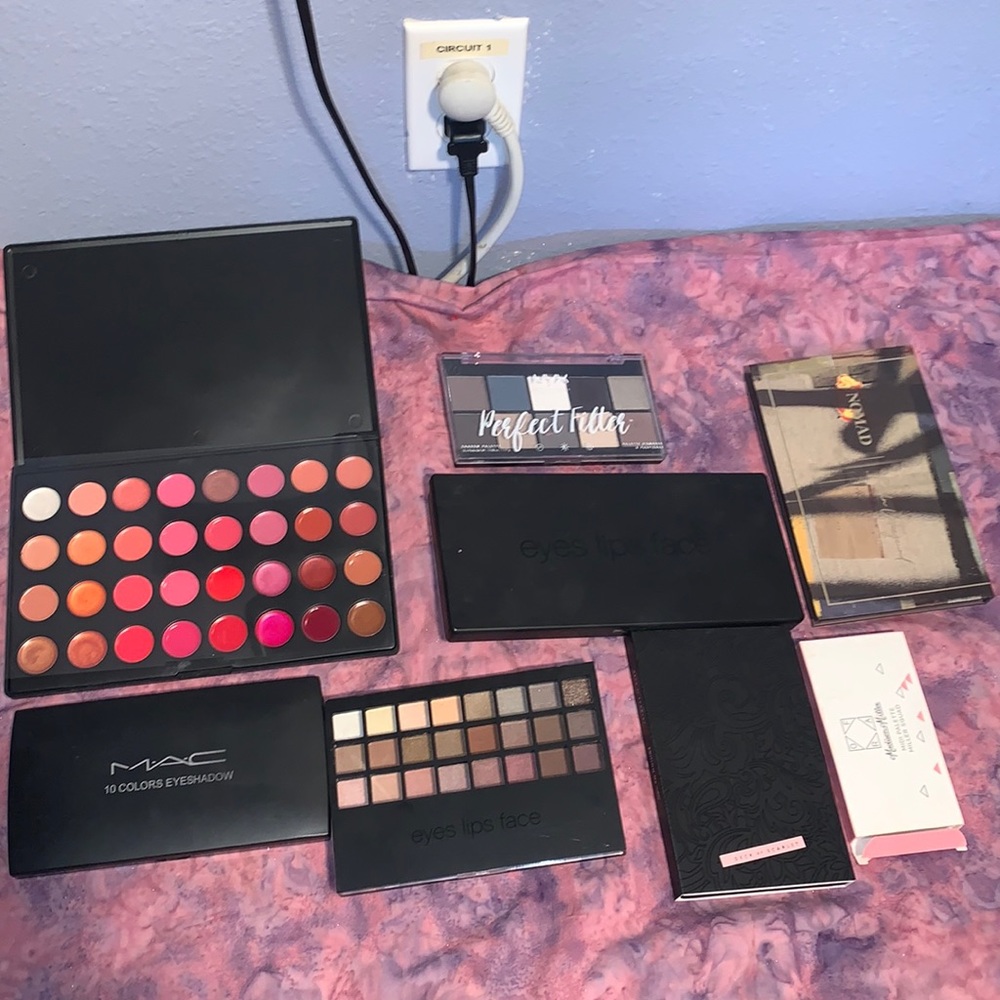 Makeup Bundle